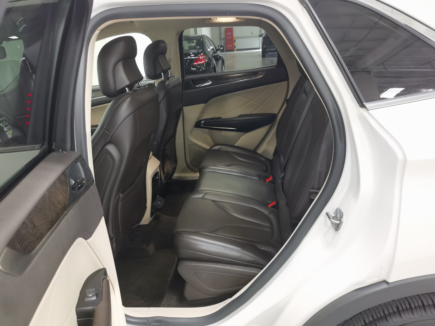 Used Lincoln MKC 2017 2.0 AT