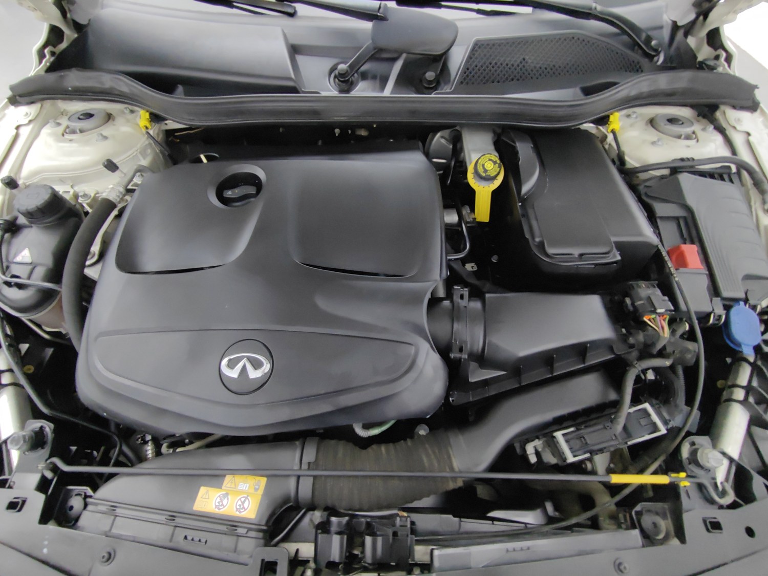 Used Infiniti QX30 2017 1.6 AT