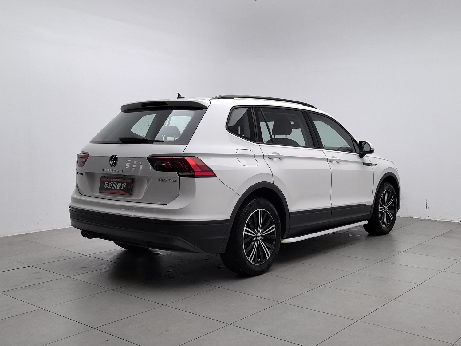 Used Volkswagen Tiguan L 2021 2.0 AT