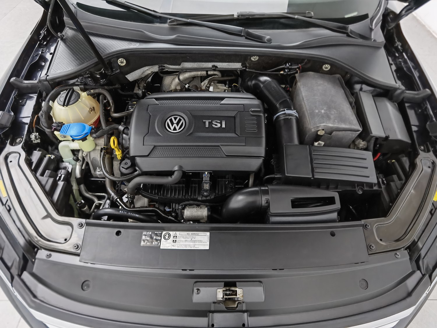 Used Volkswagen Passat 2017 1.8 AT