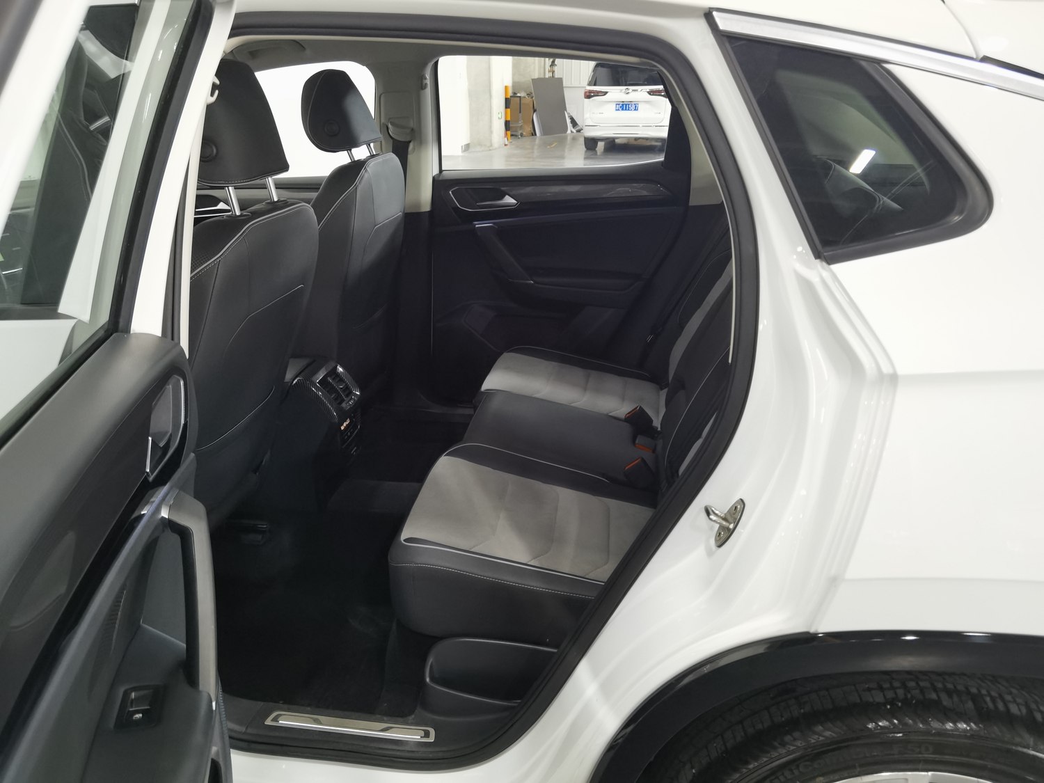 Used Volkswagen Tayron X 2020 2.0 AT
