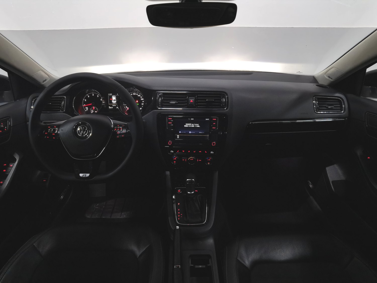 Used Volkswagen Sagitar 2018 1.4 AT