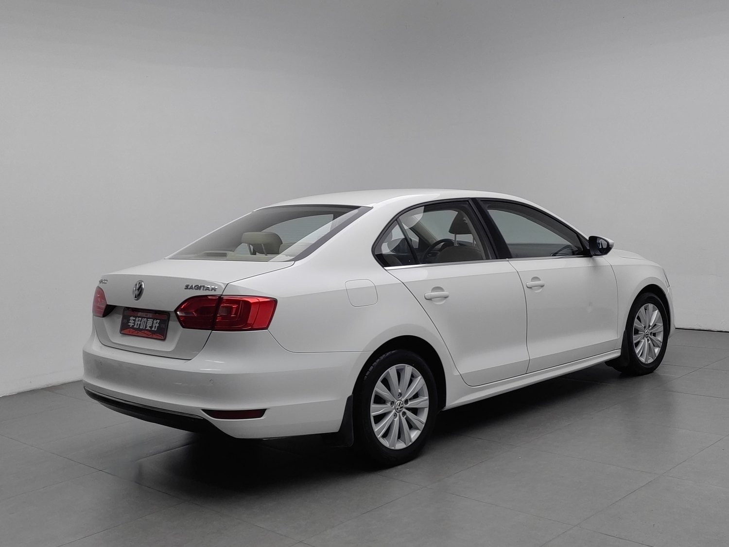 Used Volkswagen Sagitar 2014 1.6 MT
