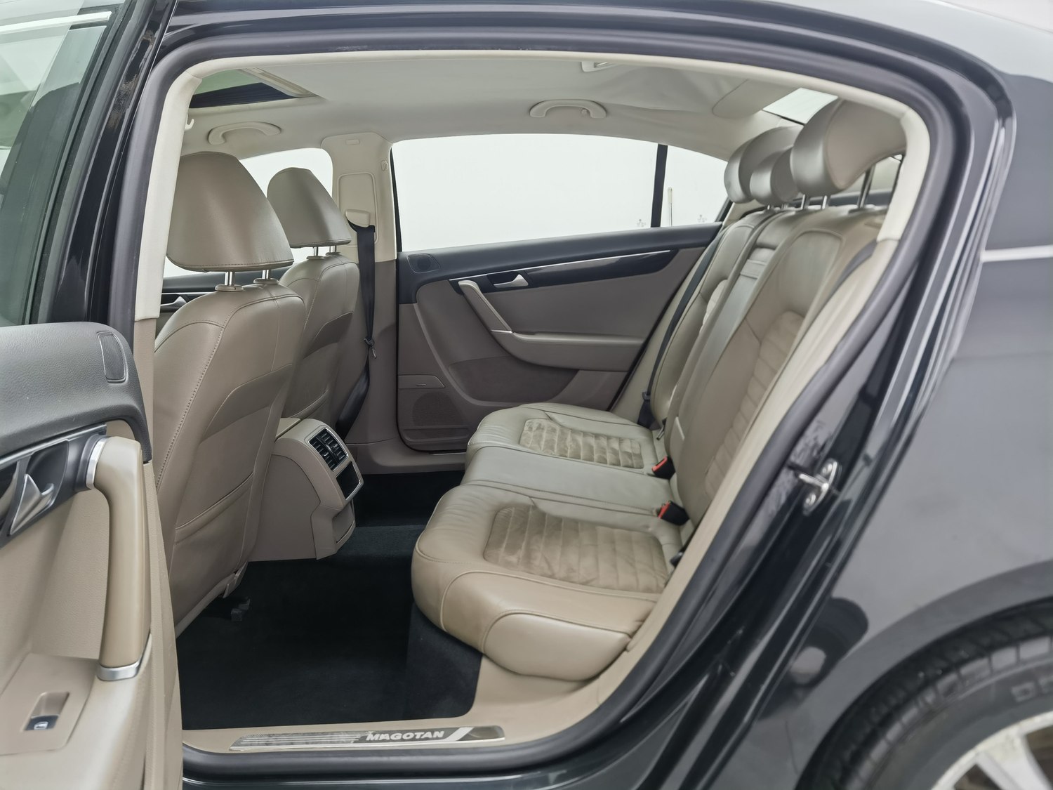 Used Volkswagen Magotan 2015 1.8 AT