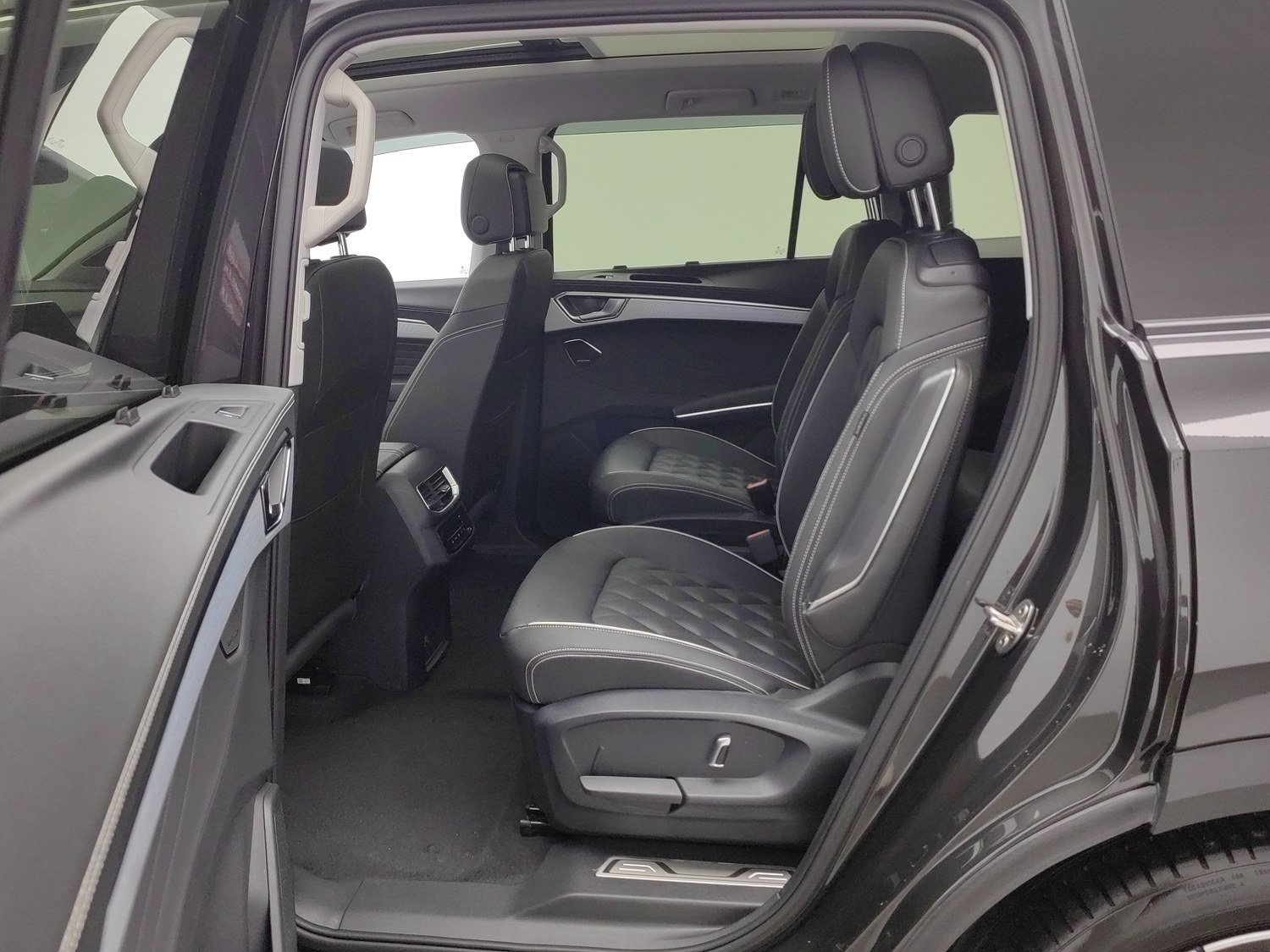 Used Volkswagen Tavendor 2022 2.5 AT
