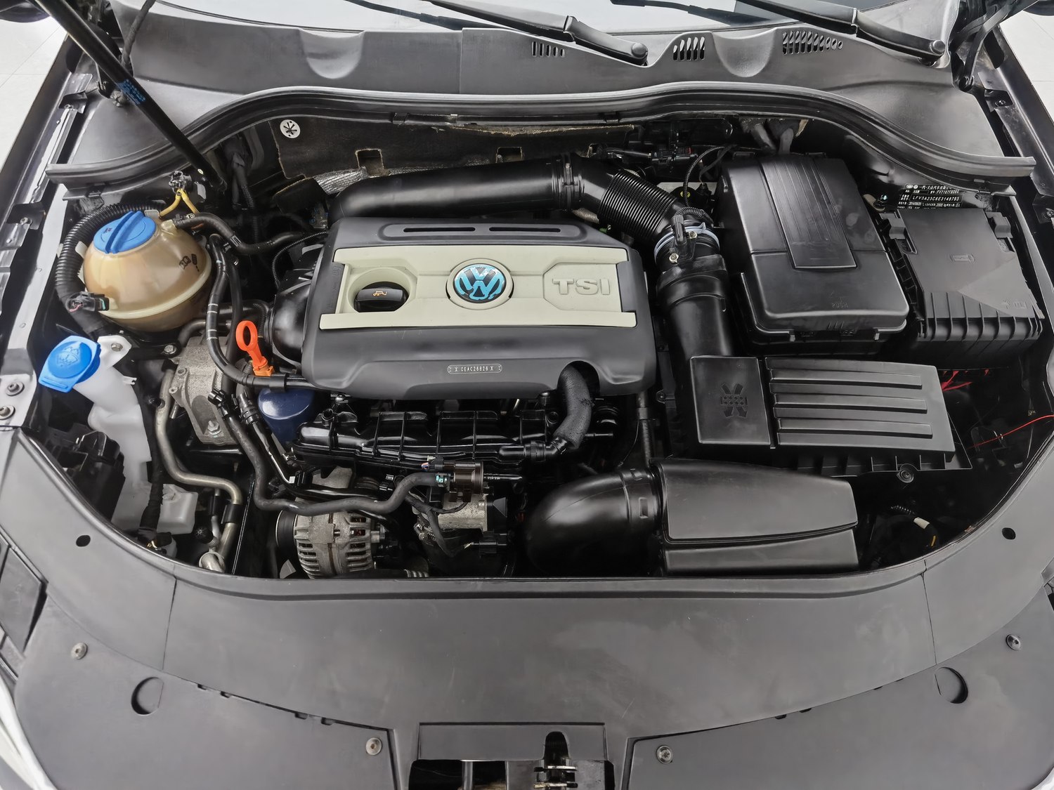Used Volkswagen Magotan 2015 1.8 AT