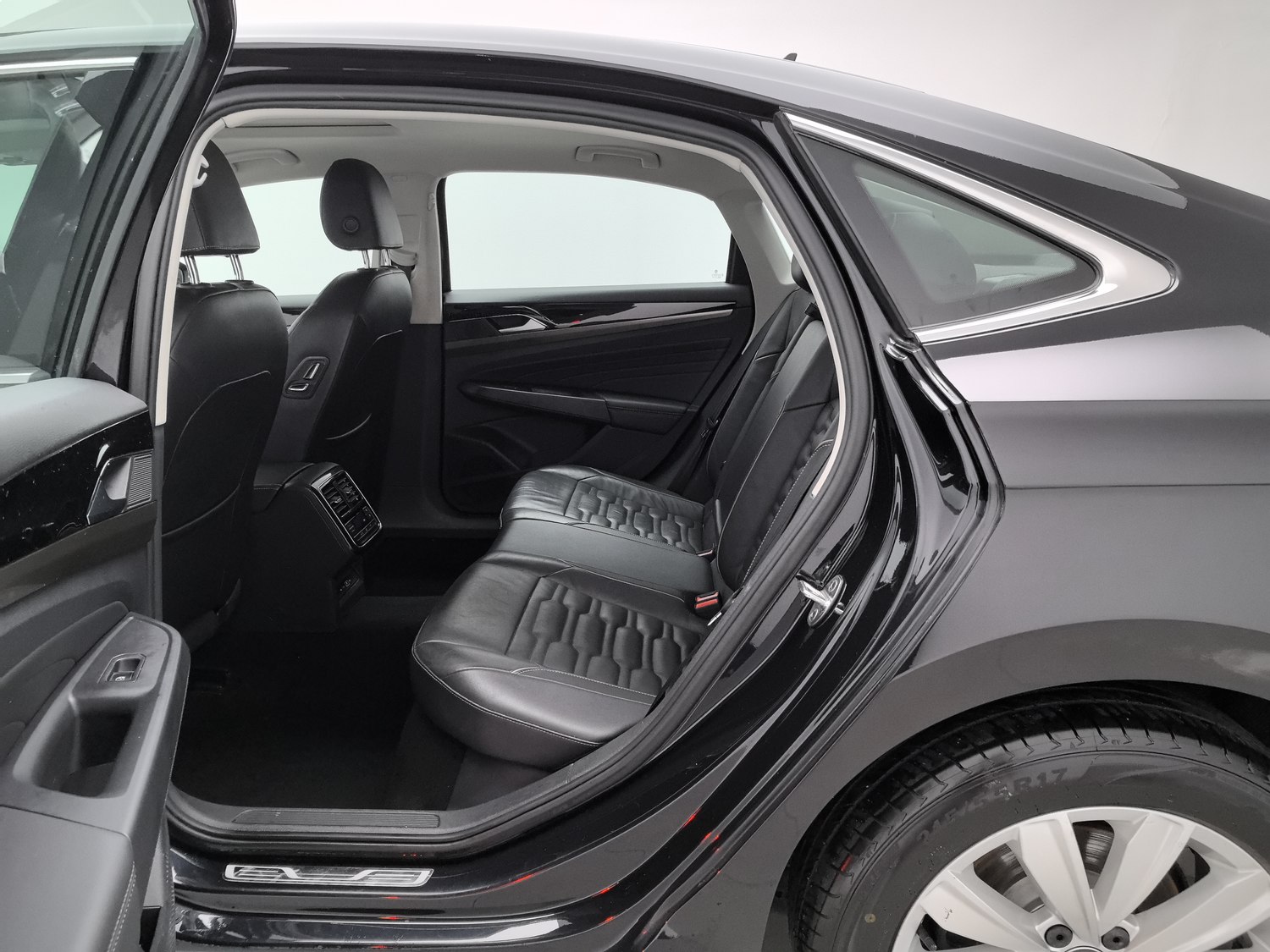 Used Volkswagen Passat 2020 1.4 AT