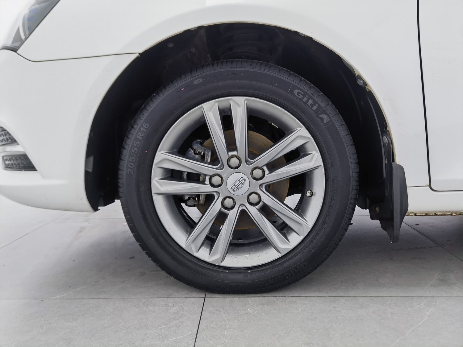 Used Geely Emgrand 2017 1.5 MT