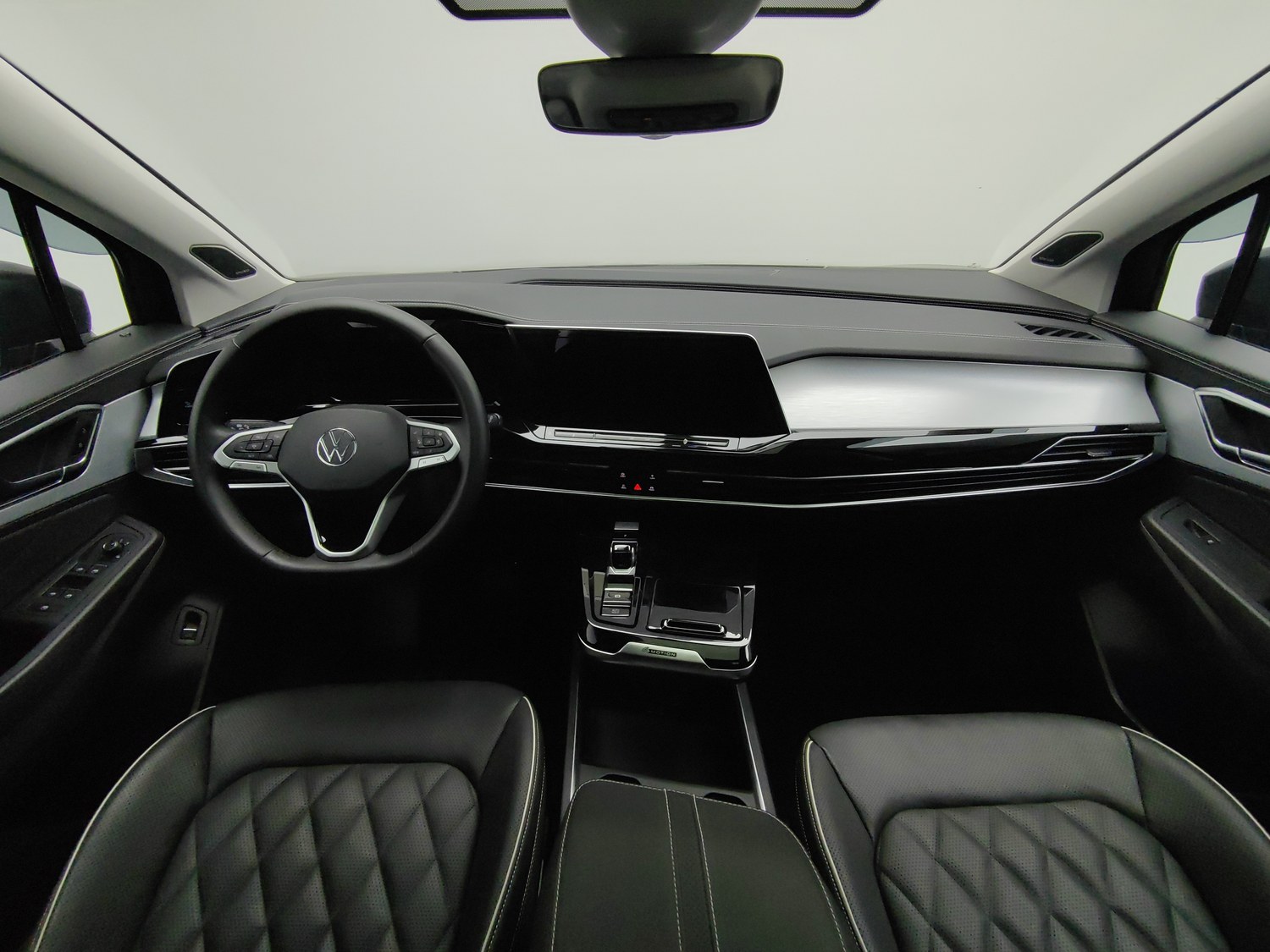 Used Volkswagen Tavendor 2022 2.5 AT