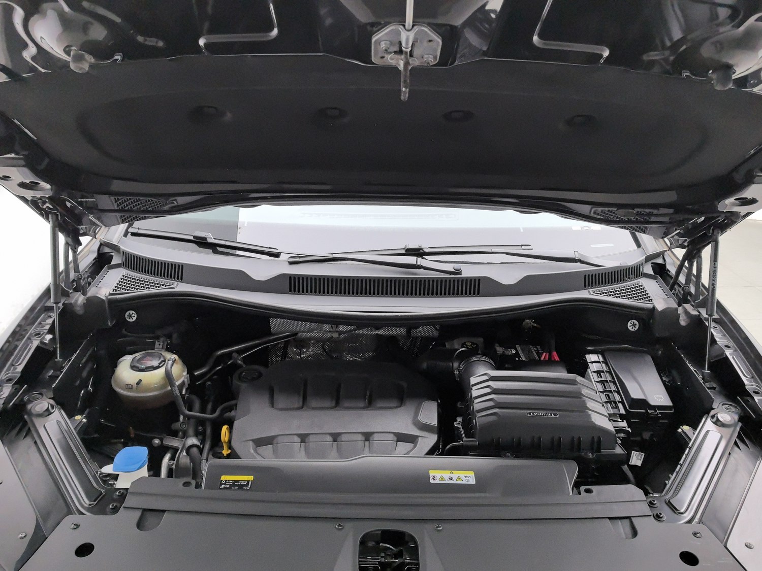 Used Volkswagen Tavendor 2023 2.0 AT