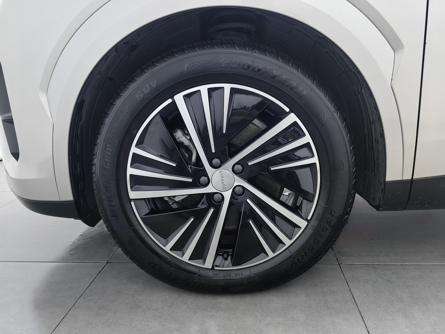 Used Lynk & Co 08 2023 1.5 AT