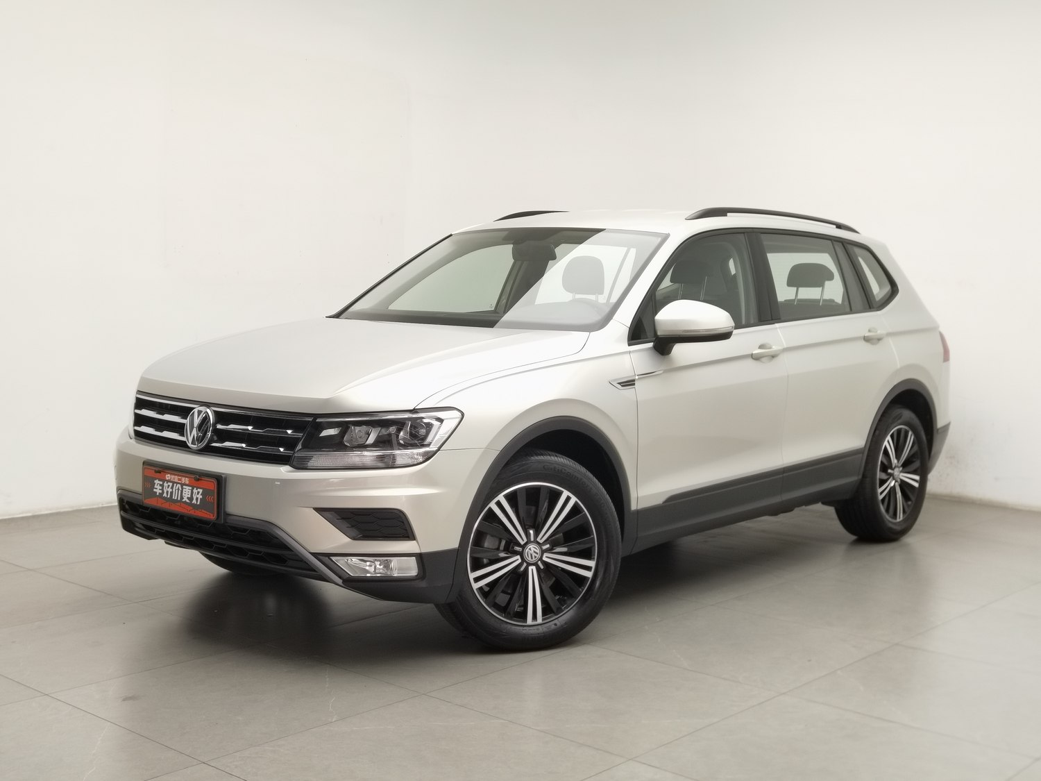 Used Volkswagen Tiguan L 2019 2.0 AT