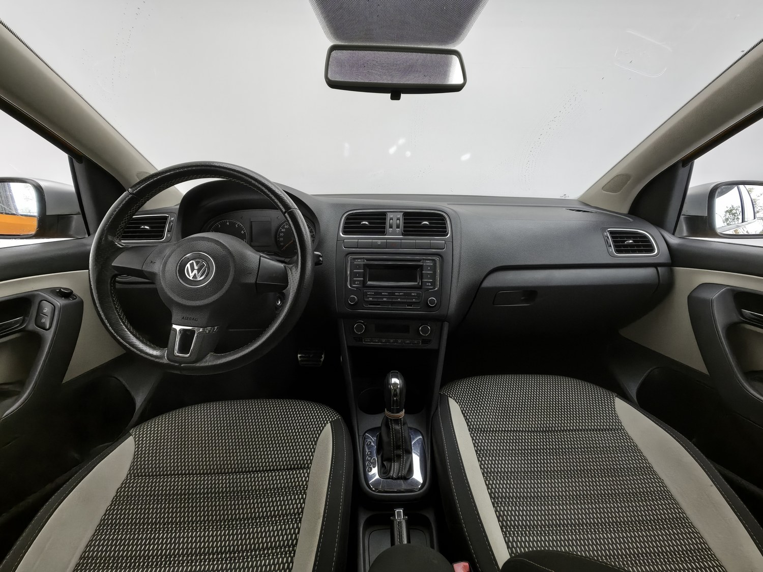 Used Volkswagen Polo 2012 1.6 AT