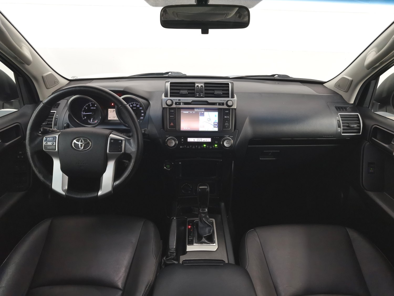 Used Toyota Prado 2016 2.7 AT