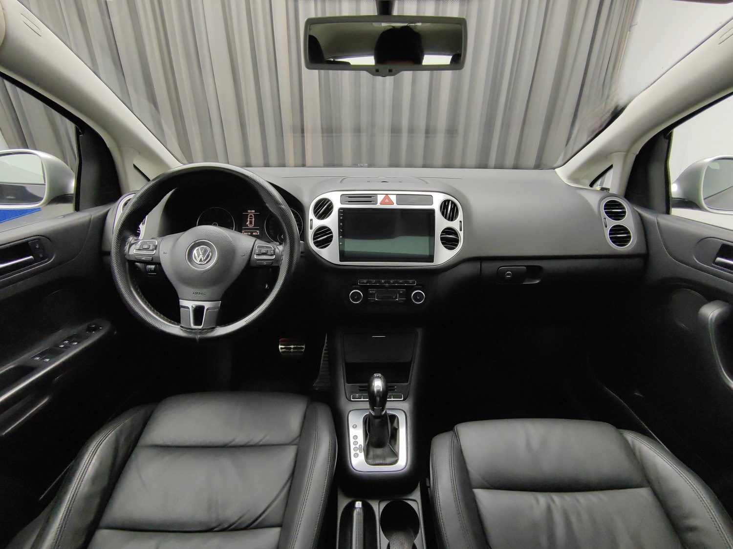Used Volkswagen Golf (Imported) 2011 1.4 AT