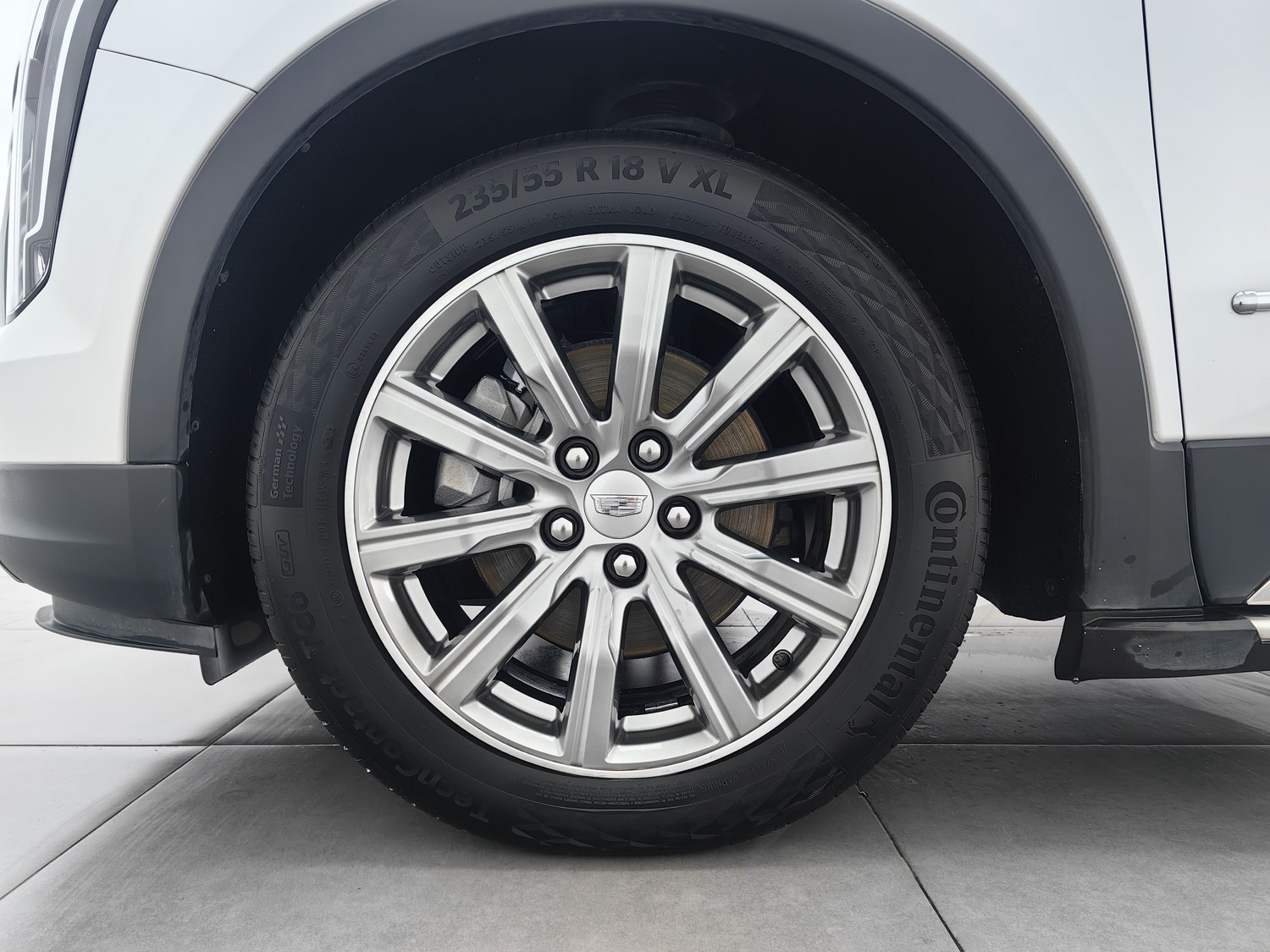Used Cadillac XT4 2018 2.0 AT