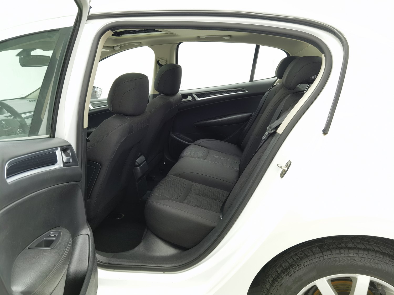 Used Peugeot 308 2014 1.6 AT