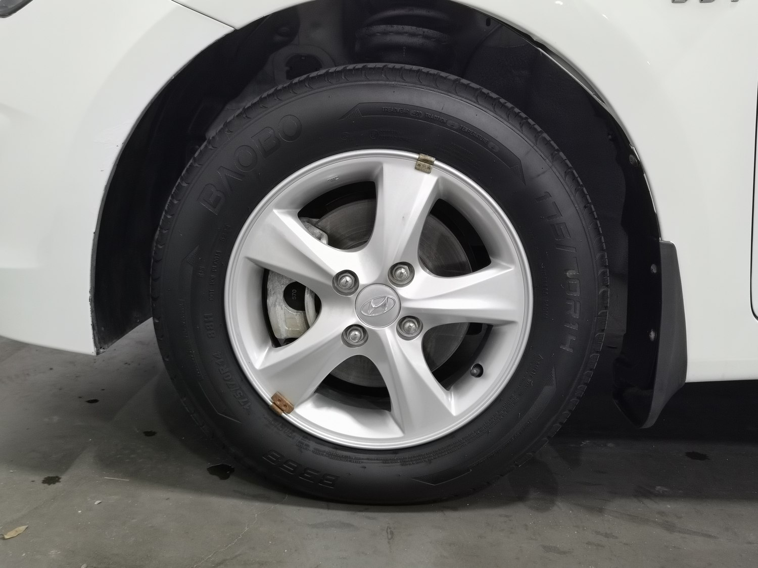 Used Hyundai Reina 2016 1.4 MT