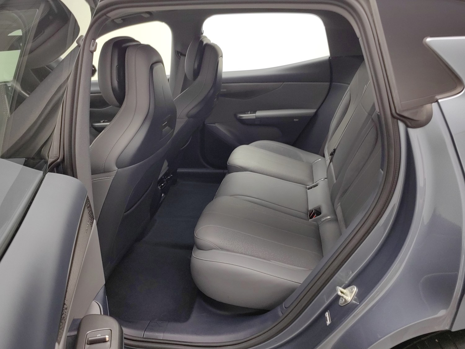 Used Lynk & Co 07 EM-P 2024 1.5 AT