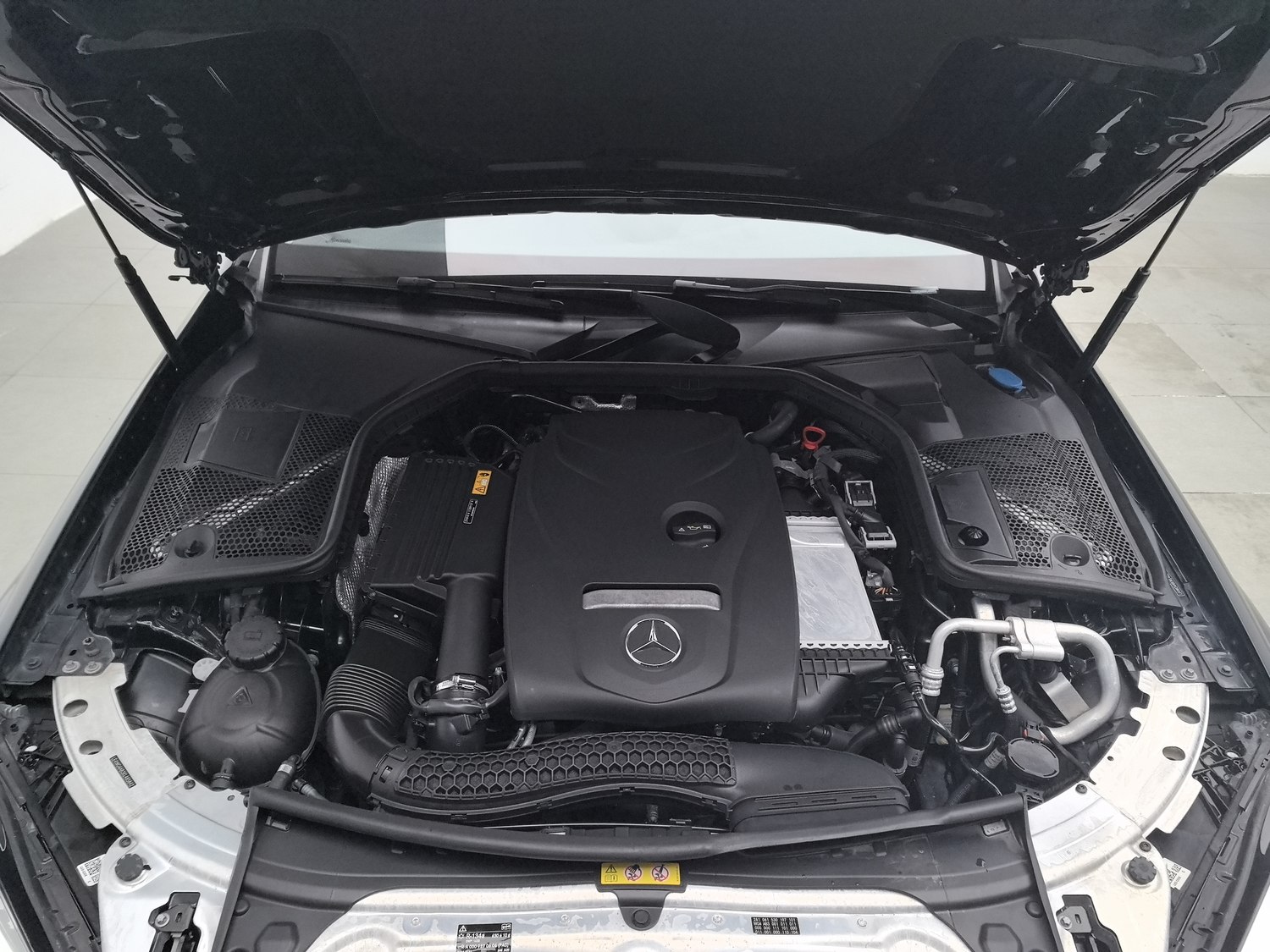 Used Mercedes-Benz C-Class 2019 1.6 AT