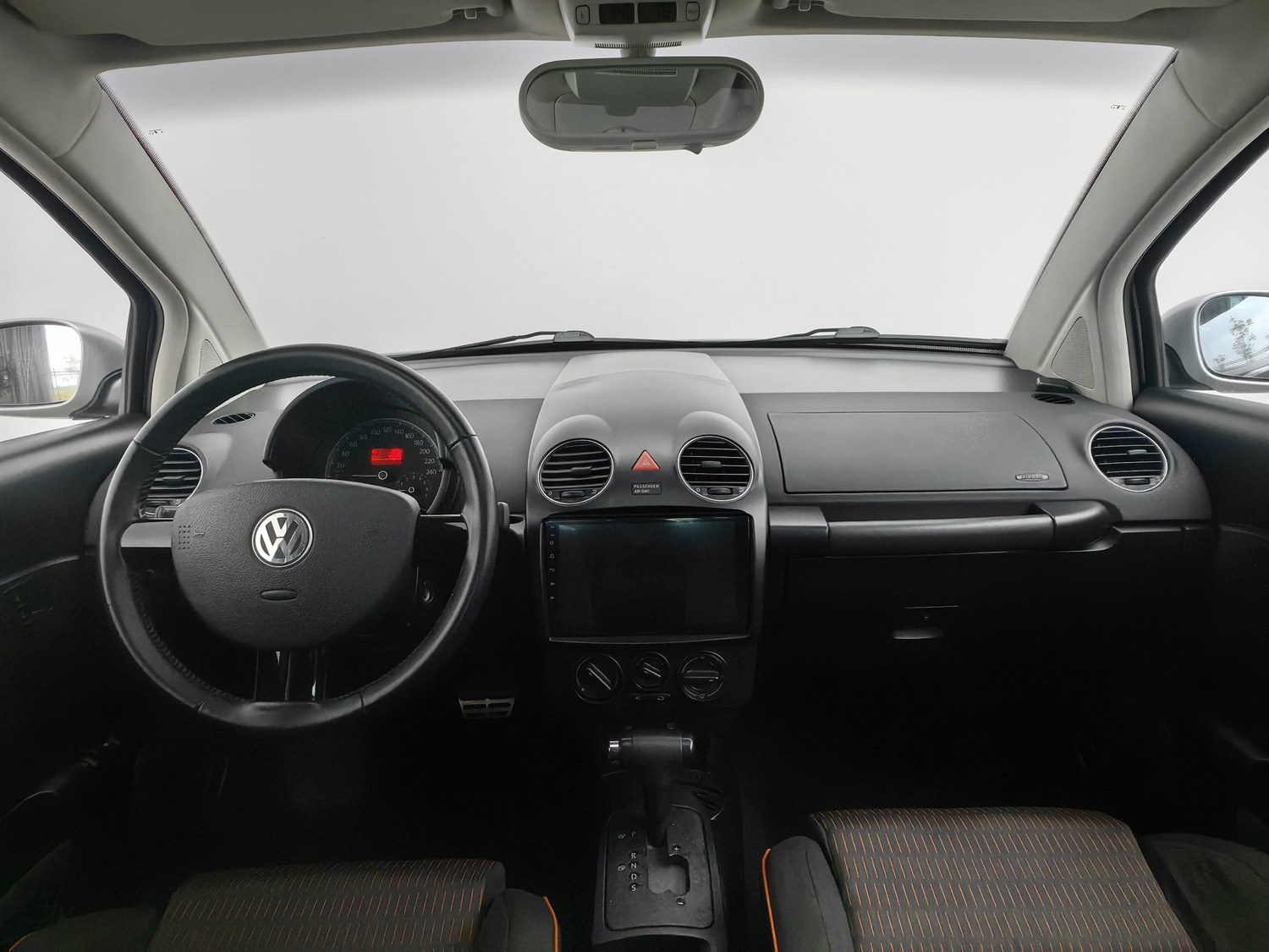 Used Volkswagen Beetle (Imported) 2010 2.0 AT