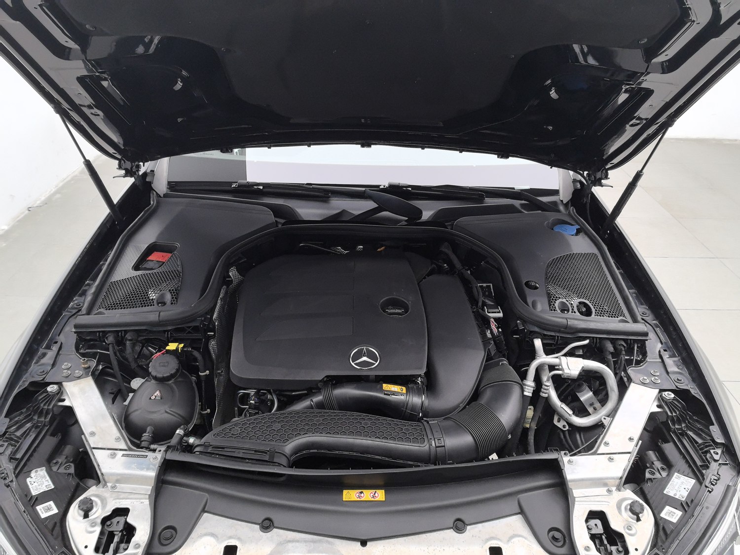 Used Mercedes-Benz E-Class 2022 2.0 AT