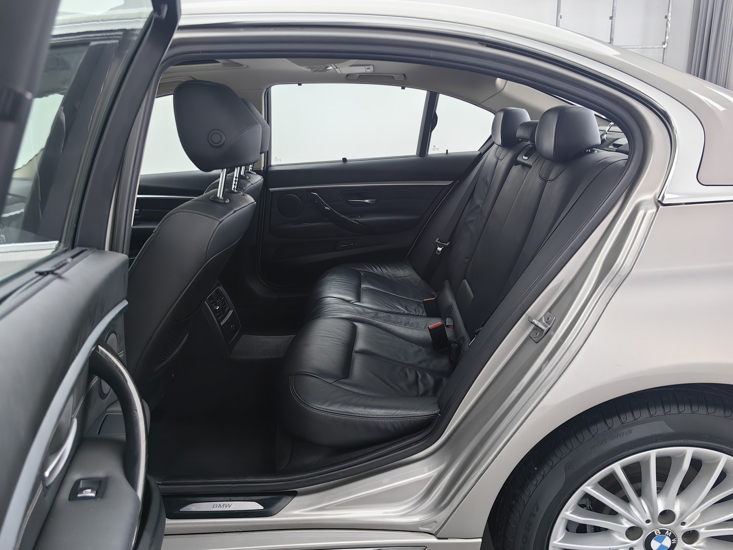 Used BMW 3 Series 2016 2.0 AT