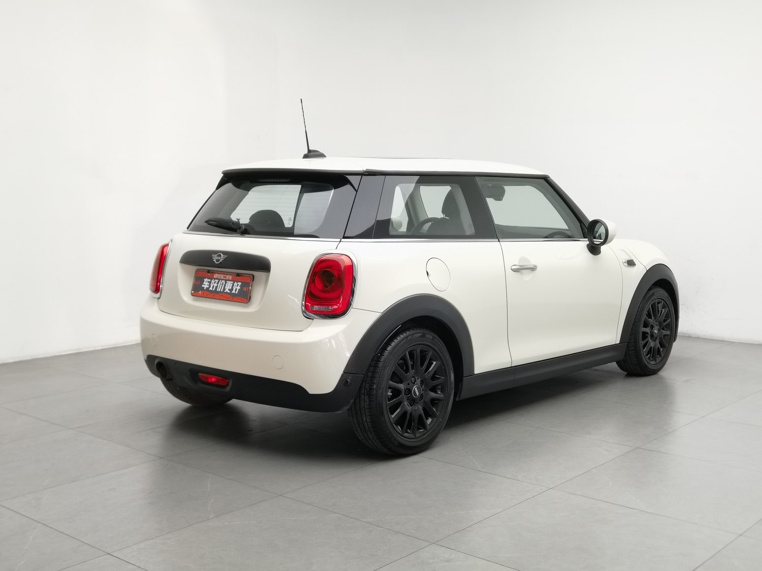 Used MINI MINI 2019 1.5 AT
