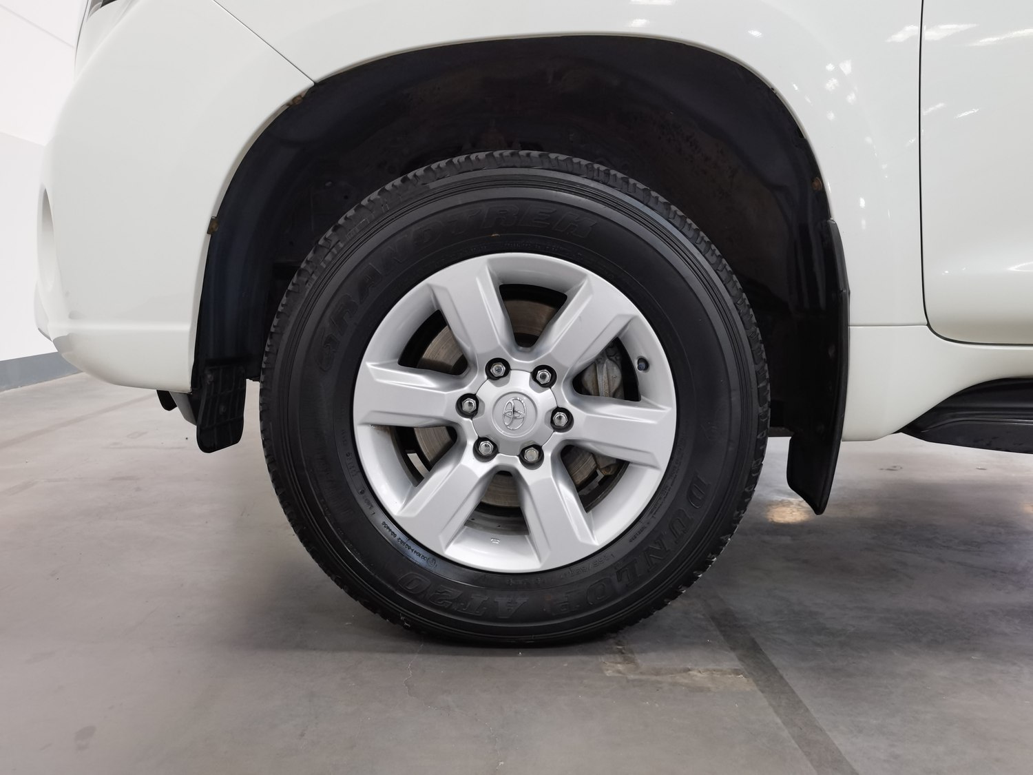 Used Toyota Prado 2016 2.7 AT