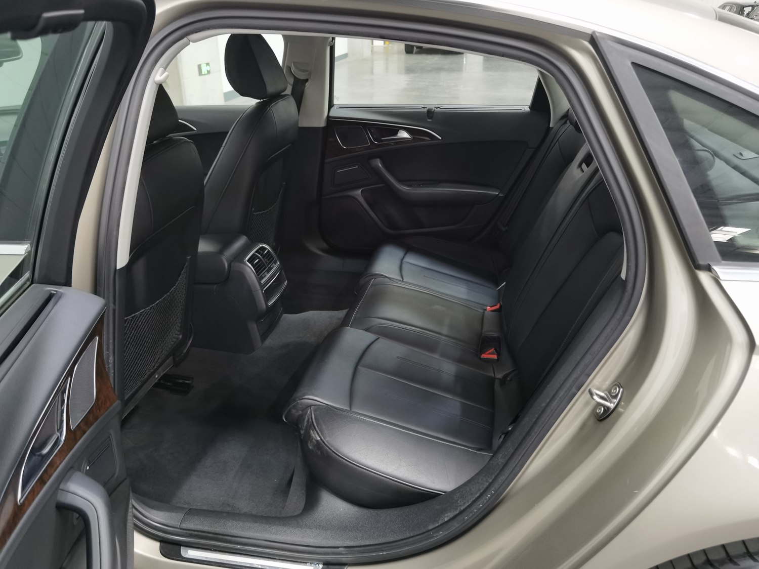 Used Audi A6L 2014 2.0 AT