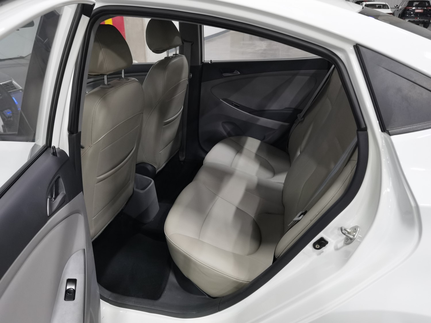 Used Hyundai Reina 2016 1.4 MT