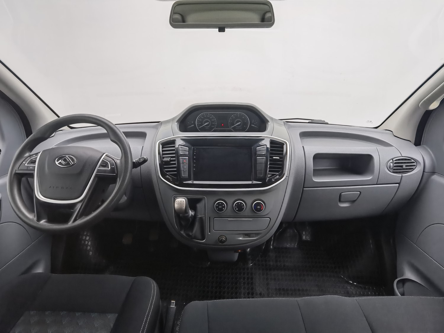 Used SAIC MAXUS V80 2019 2.5 MT