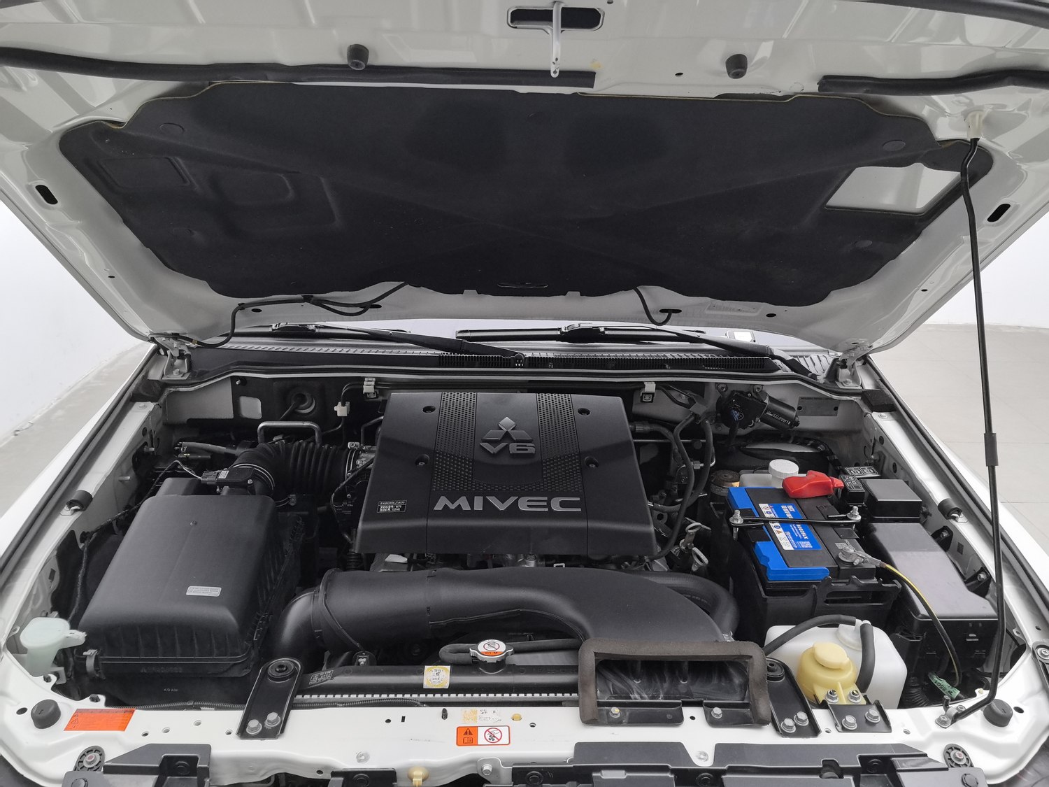 Used Mitsubishi Pajero (Imported) 2019 3.8 AT