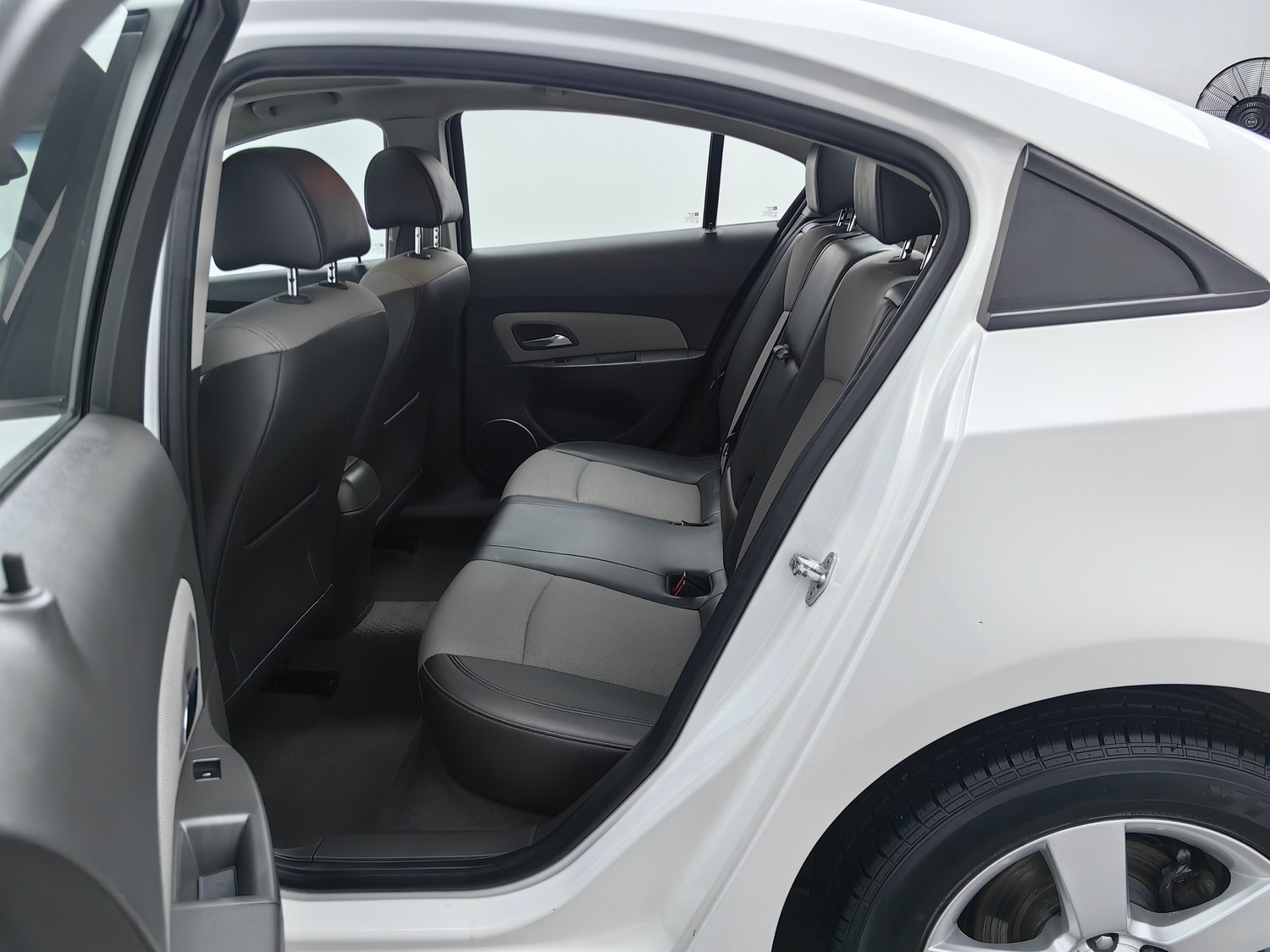 Used Chevrolet Cruze 2013 1.8 AT