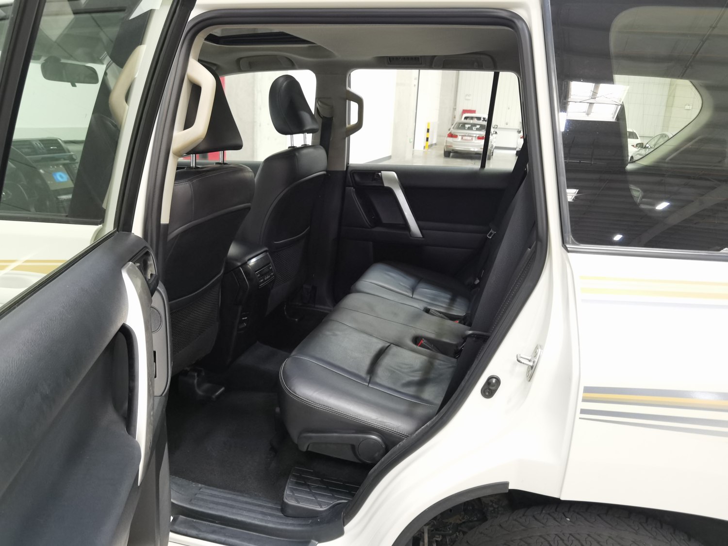 Used Toyota Prado 2016 2.7 AT
