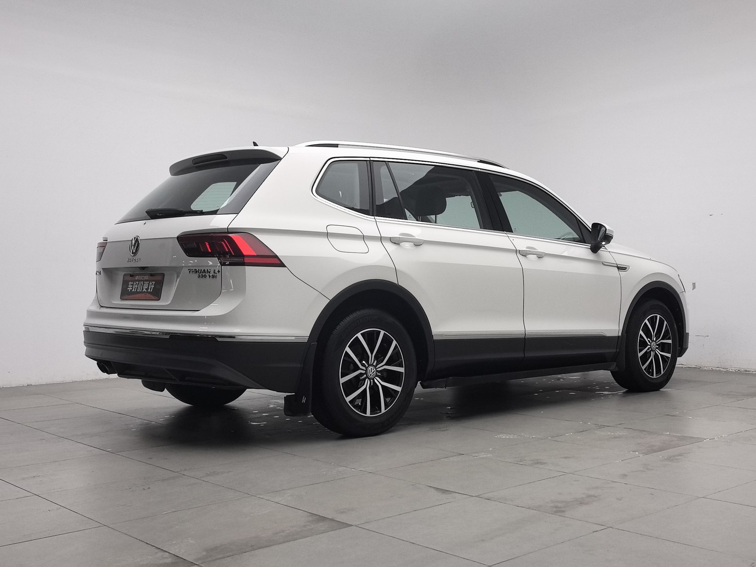 Used Volkswagen Tiguan L 2018 2.0 AT