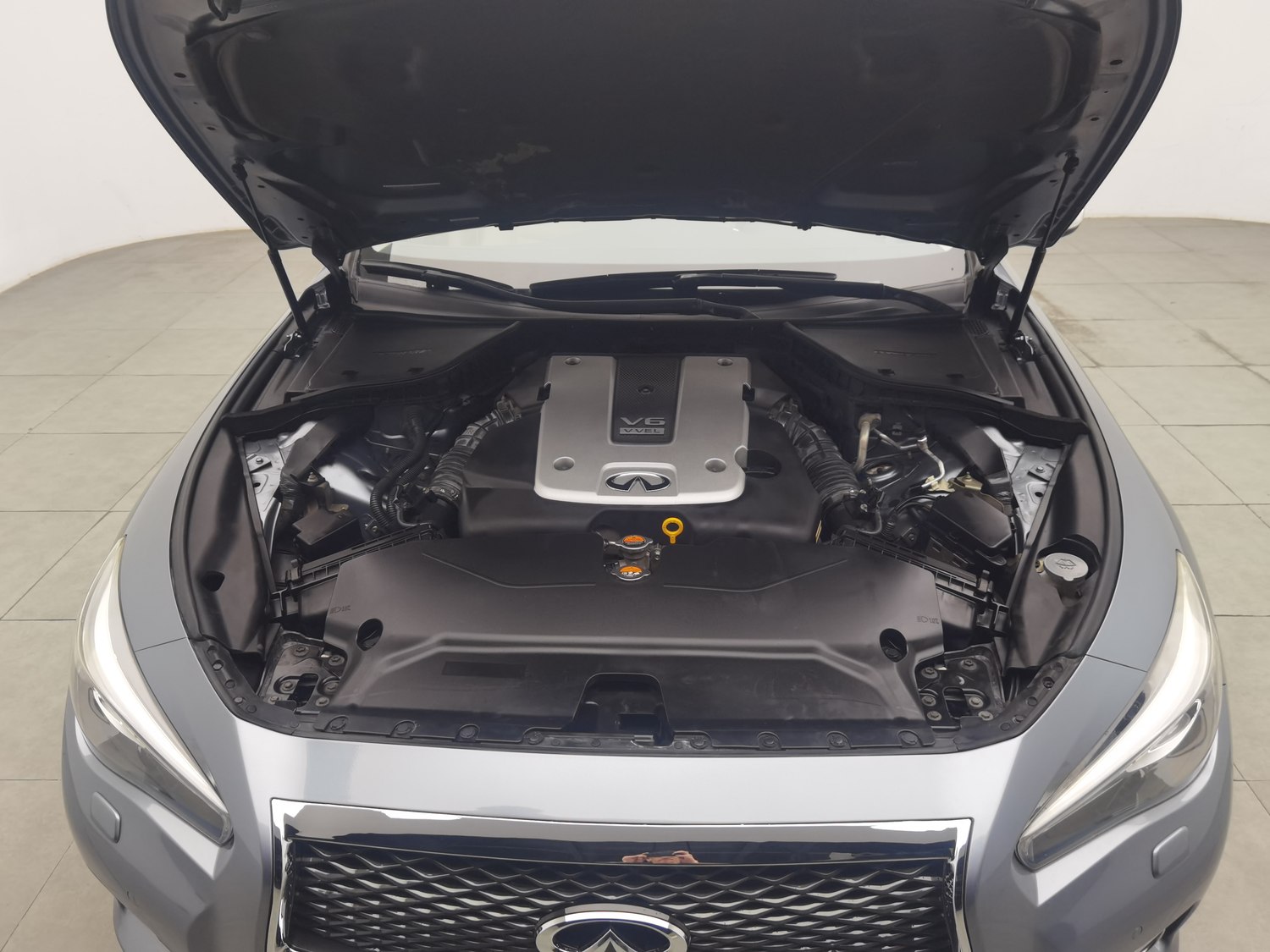 Used Infiniti Q50 2014 3.7 AT