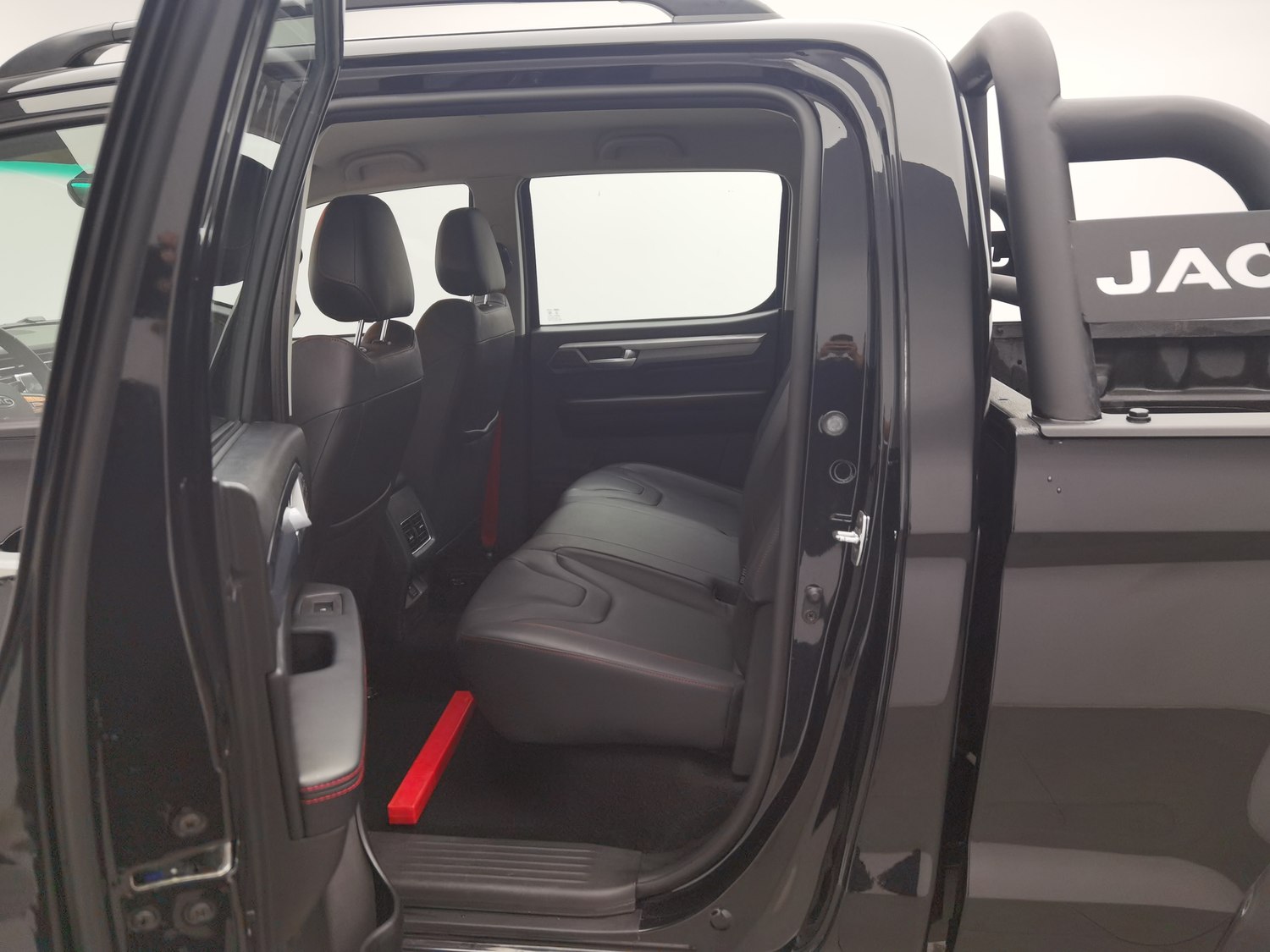 Used JAC T8 2023 2.0 AT