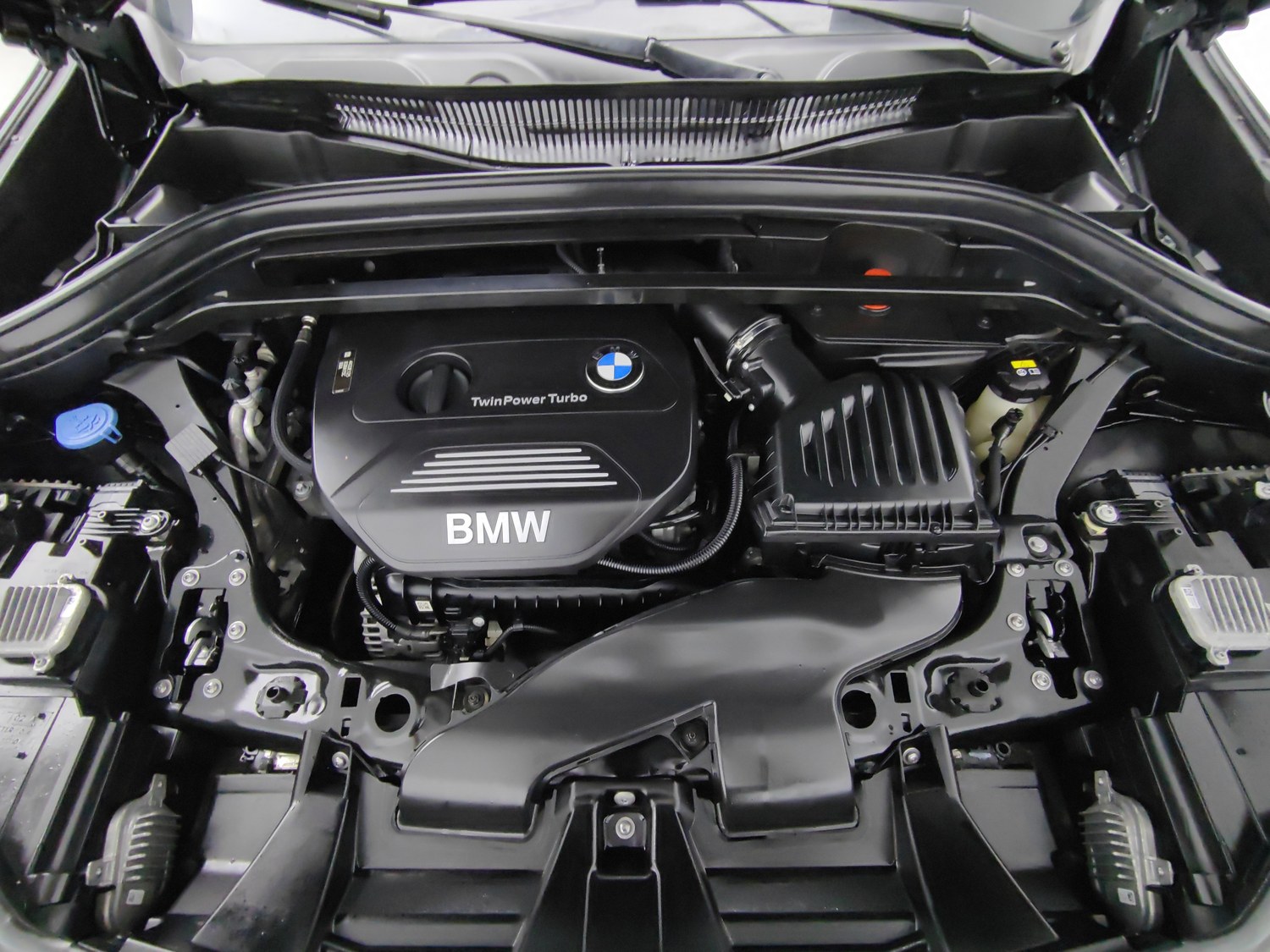 Used BMW X1 2016 1.5 AT