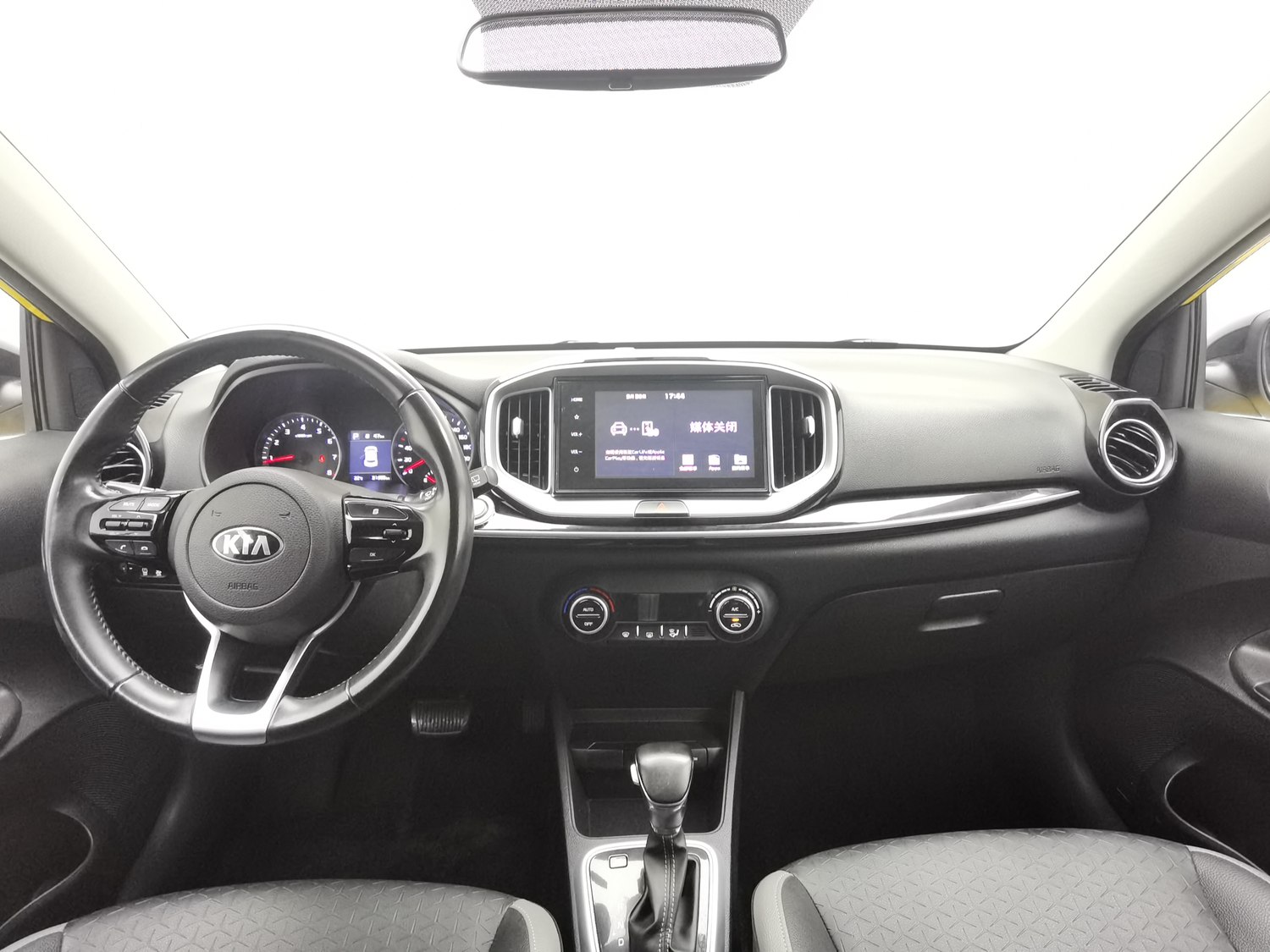 Used Kia KX1 2019 1.4 AT