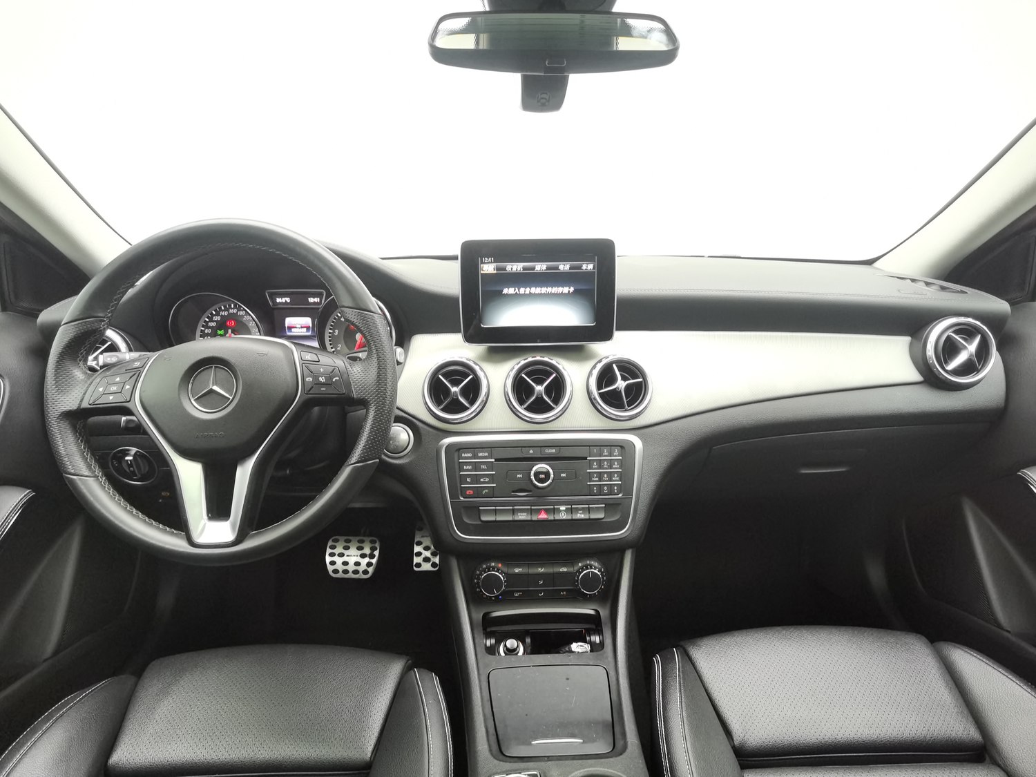 Used Mercedes-Benz GLA 2016 1.6 AT