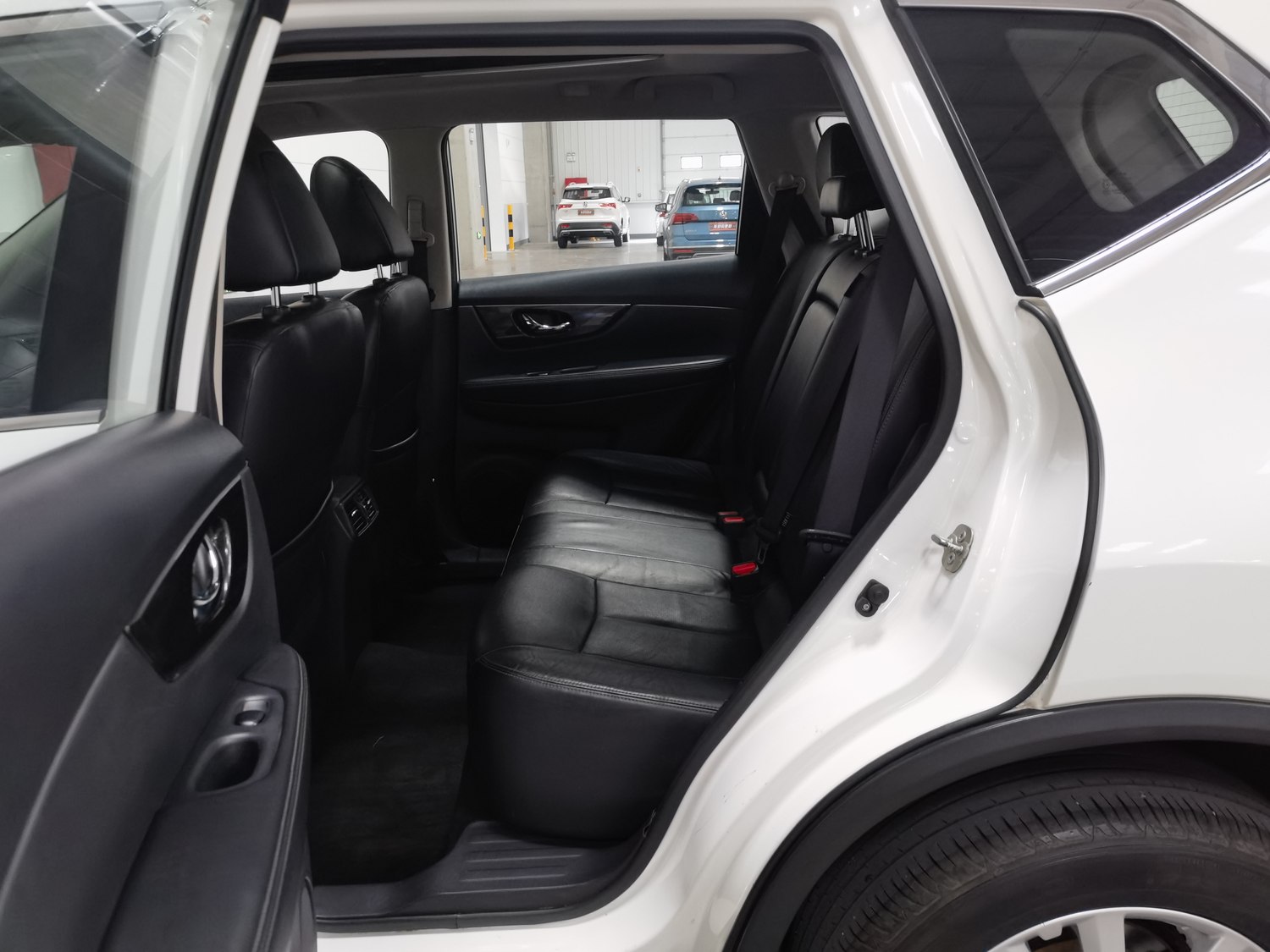 Used Nissan X-Trail 2017 2.0 AT