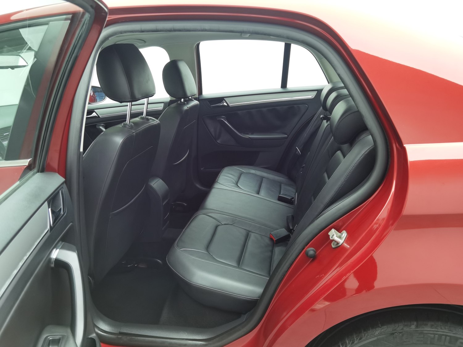 Used Volkswagen Bora 2013 1.6 AT