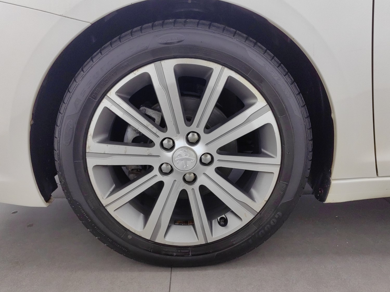 Used Peugeot 408 2014 1.8 AT