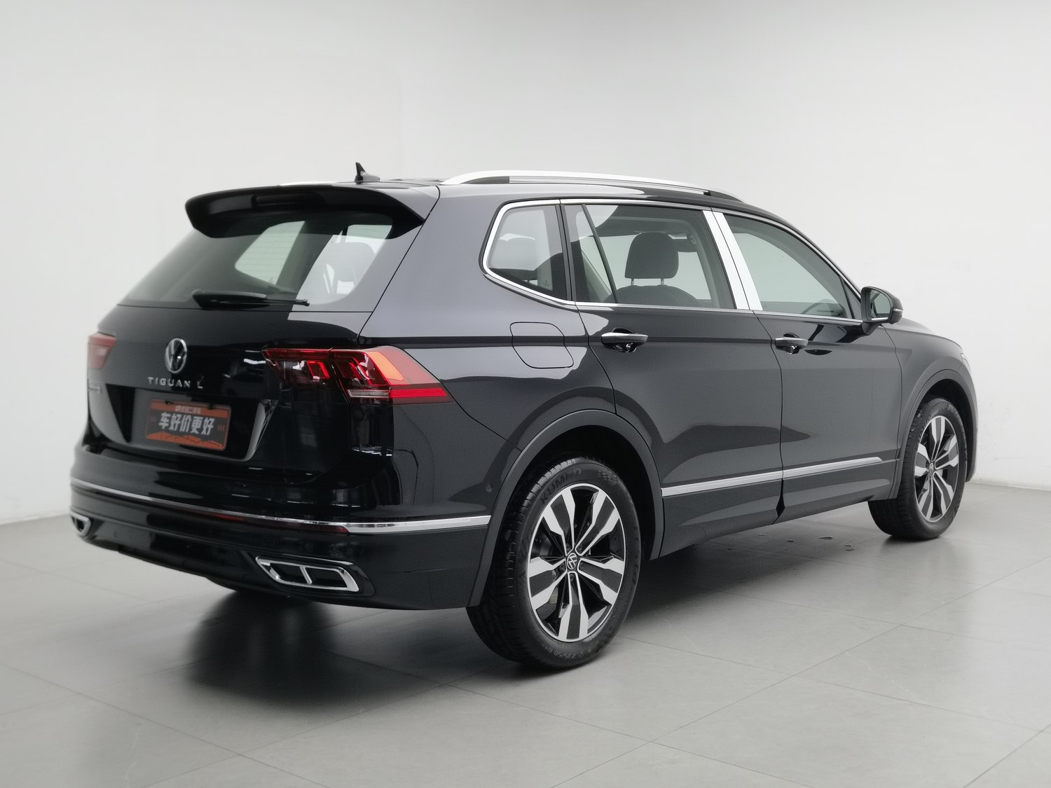 Used Volkswagen Tiguan L 2025 2.0 AT
