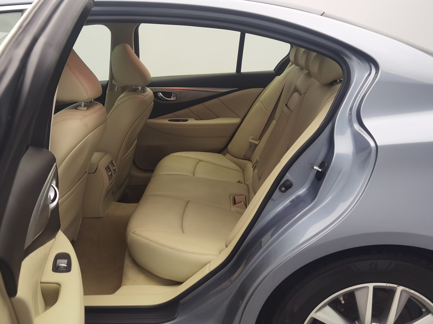 Used Infiniti Q50 2014 3.7 AT