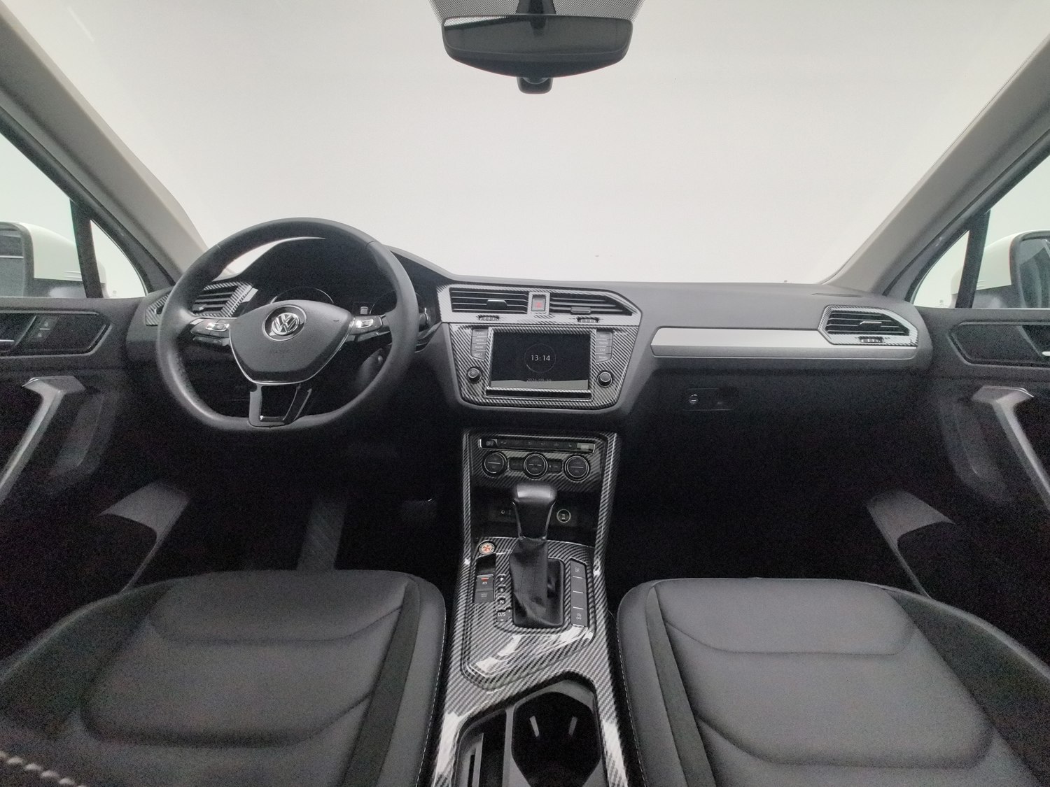 Used Volkswagen Tiguan L 2018 2.0 AT