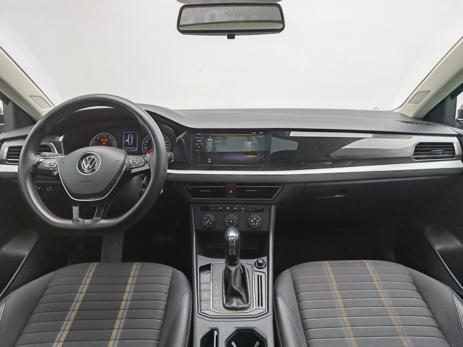 Used Volkswagen Lavida 2021 1.4 AT