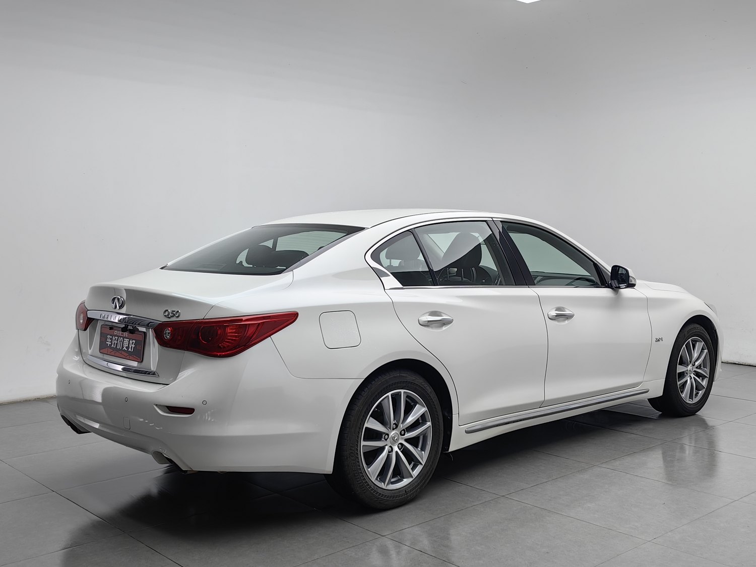 Used Infiniti Q50L 2015 2.0 AT