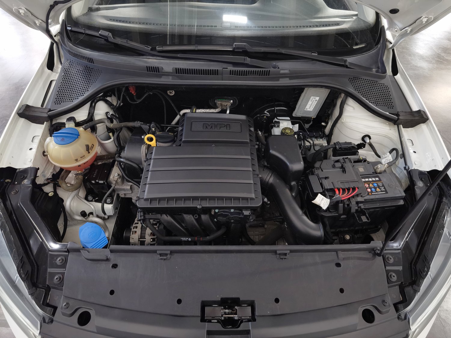 Used Volkswagen Santana 2016 1.6 AT
